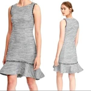 Banana Republic Tweed Boucle Flounce Dress Womens 4 Gray Sleeveless Fringe Lined